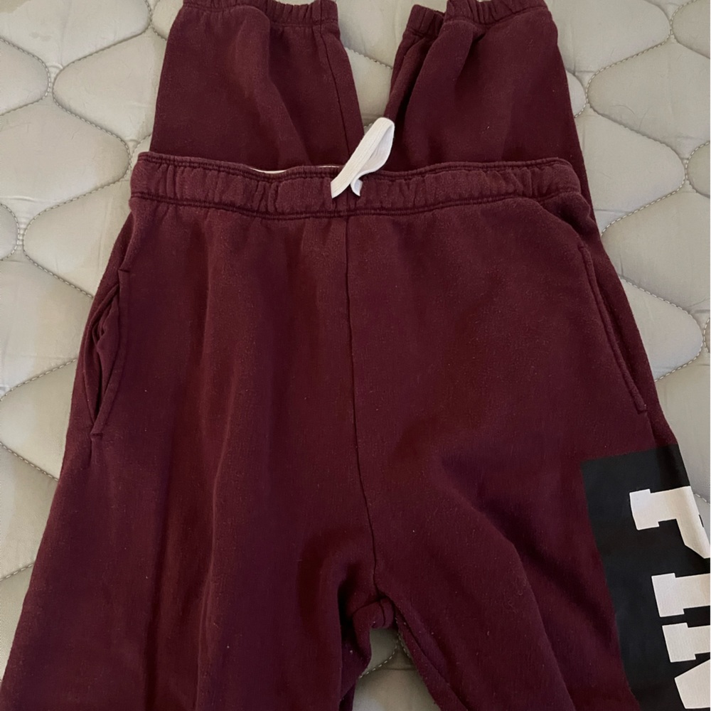 GUC VS PINK sweatpants